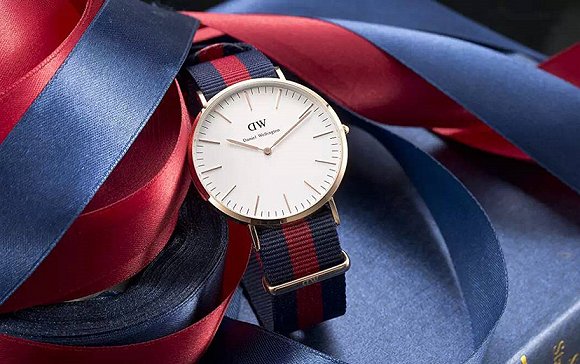 乔妹和金高银都戴的这个腕表品牌Daniel Wellington 能靠明星红多久