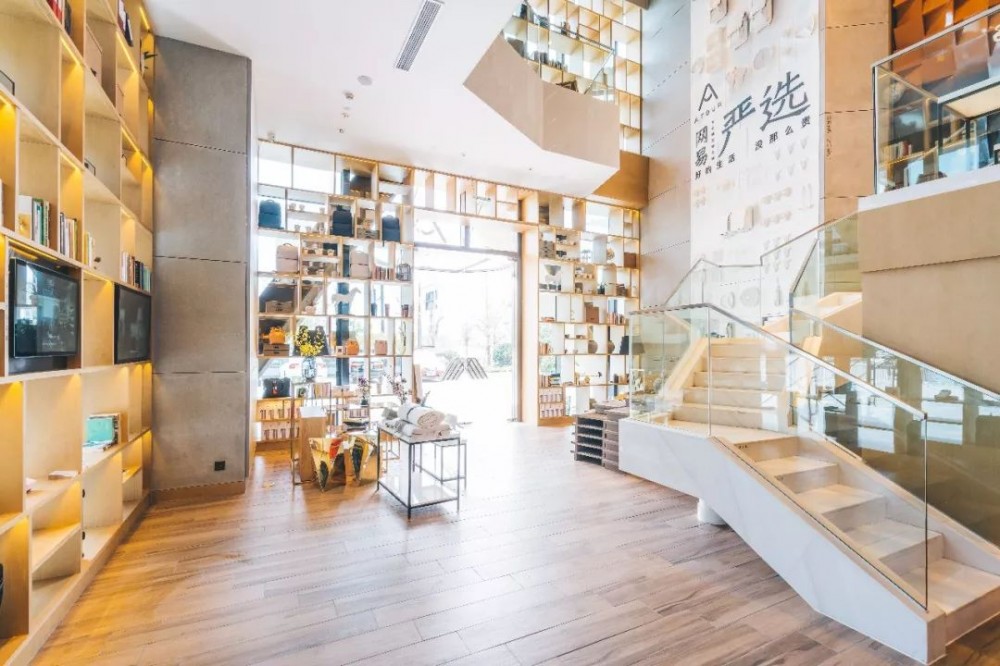 亚朵推出新IP酒店,除了谁是合作方,你可能还要关注这些