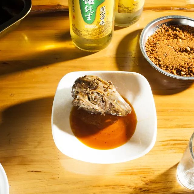 兔头猪脑小龙虾,外国人竟然也有成都胃